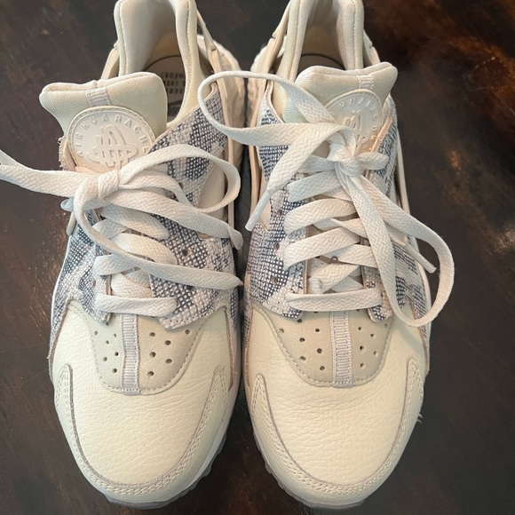 NIKE AIR HURACHE SNEAKERS SZ 7 - Picture 6 of 8